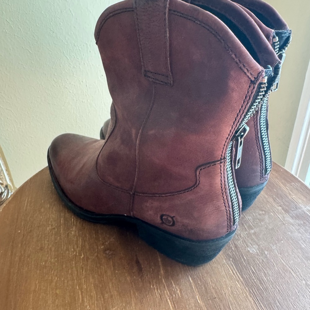 Born Brown Leather Ankle Boots with Zipper